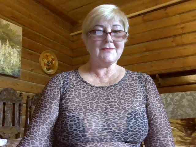KarinkaSweet webcam