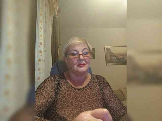 KarinkaSweet webcam