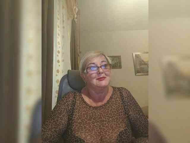 KarinkaSweet webcam