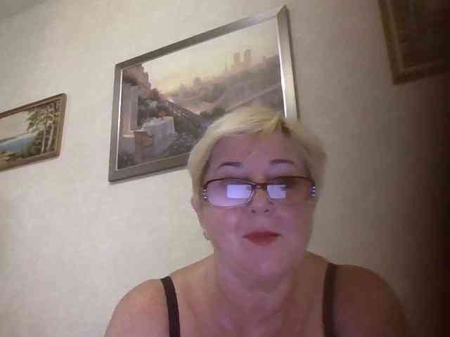 KarinkaSweet webcam