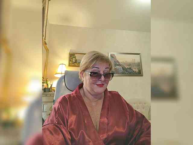 KarinkaSweet webcam