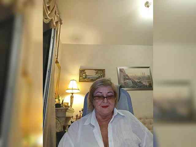 KarinkaSweet webcam