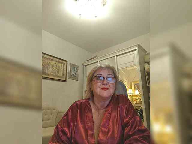 KarinkaSweet webcam