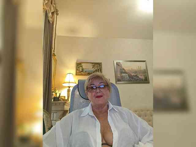 KarinkaSweet webcam