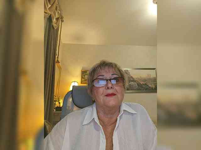 KarinkaSweet webcam