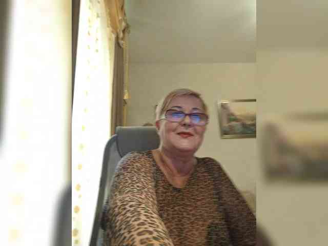 KarinkaSweet webcam