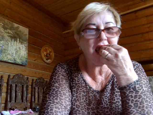 KarinkaSweet webcam