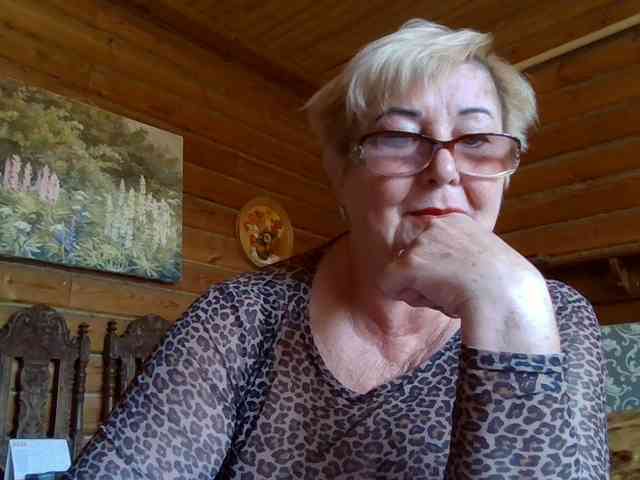 KarinkaSweet webcam
