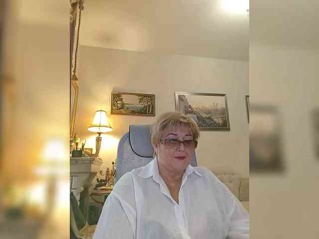 KarinkaSweet webcam