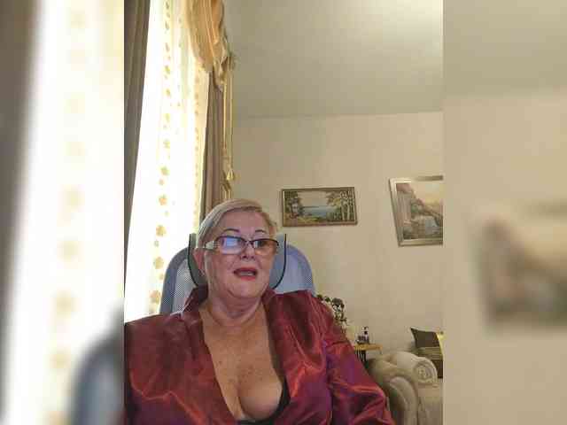 KarinkaSweet webcam
