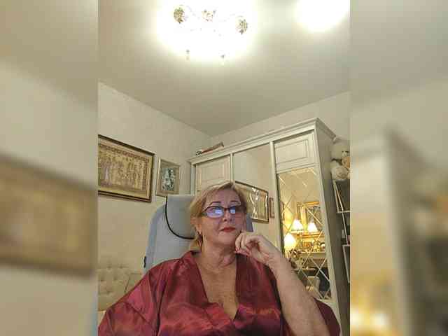 KarinkaSweet webcam