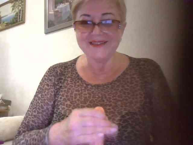 KarinkaSweet webcam