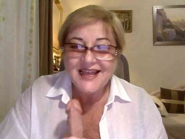 KarinkaSweet webcam