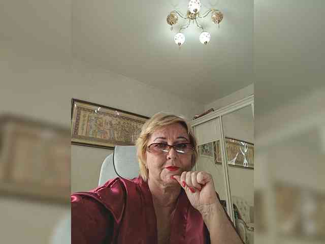 KarinkaSweet webcam