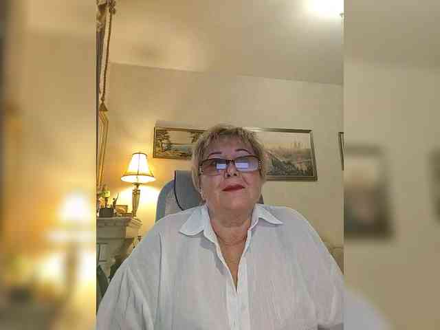 KarinkaSweet webcam