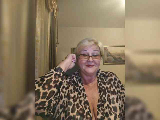 KarinkaSweet webcam