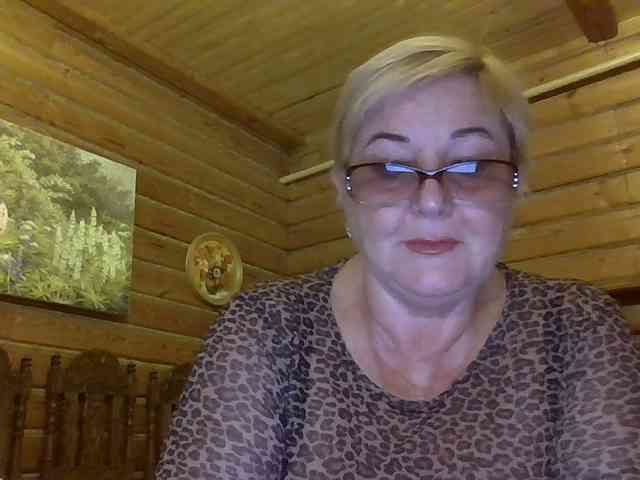 KarinkaSweet live female cam on bongacams