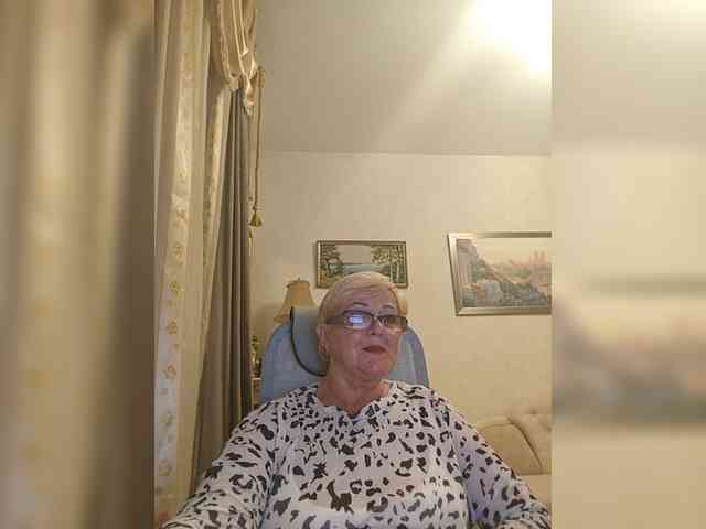 KarinkaSweet webcam