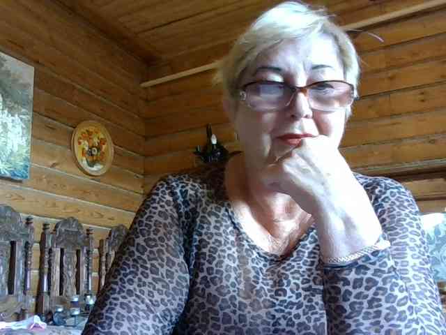 KarinkaSweet webcam