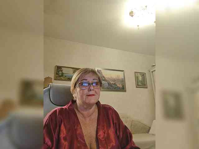 KarinkaSweet webcam