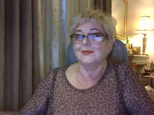 KarinkaSweet webcam