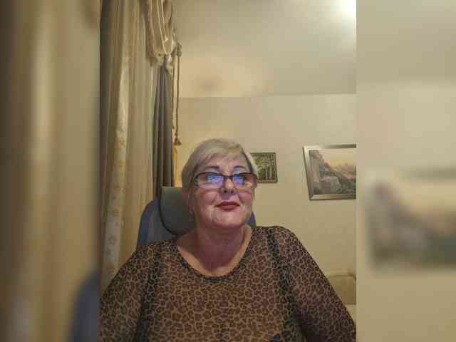 KarinkaSweet webcam