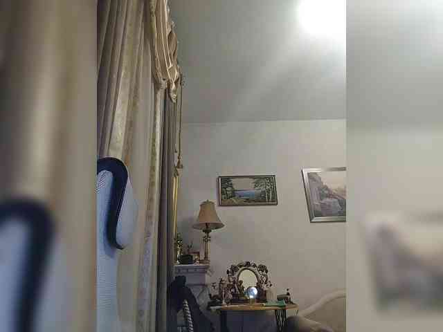 KarinkaSweet webcam
