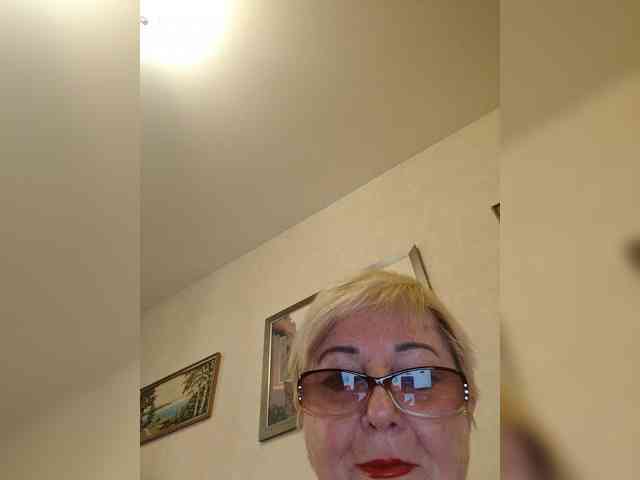 KarinkaSweet webcam