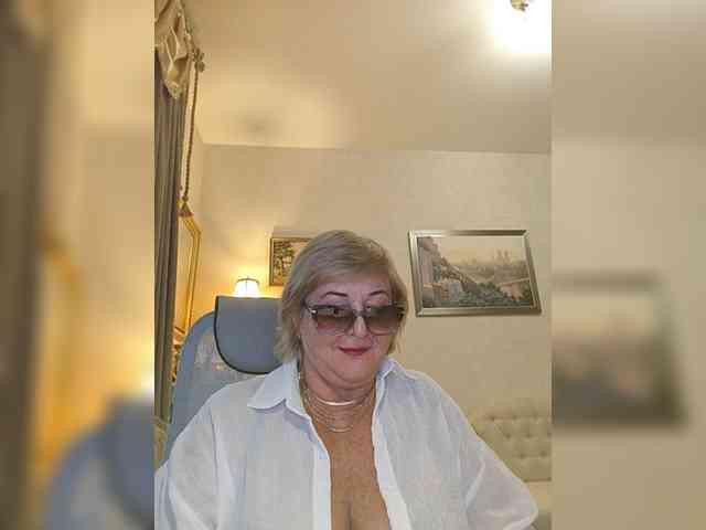 KarinkaSweet webcam