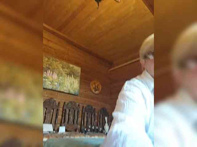 KarinkaSweet webcam