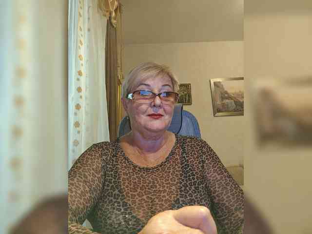 KarinkaSweet webcam