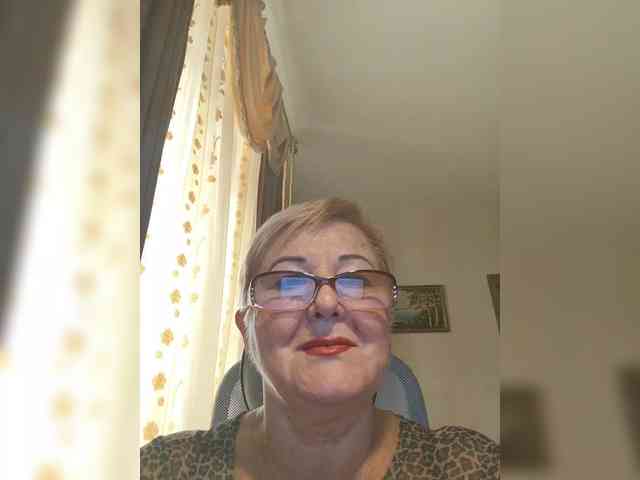 KarinkaSweet webcam