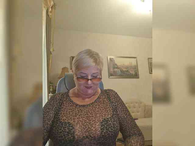 KarinkaSweet webcam