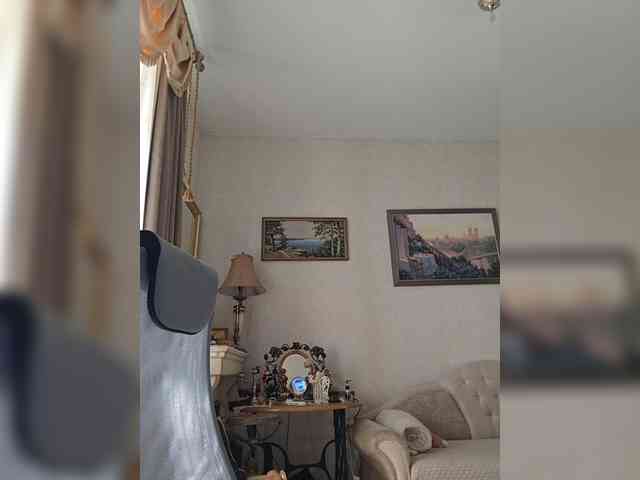 KarinkaSweet webcam