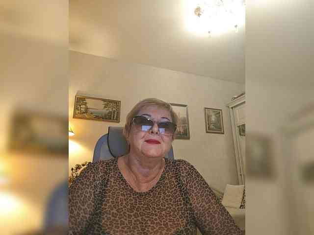 KarinkaSweet webcam