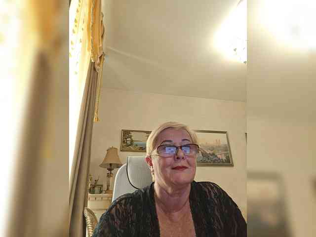 KarinkaSweet webcam