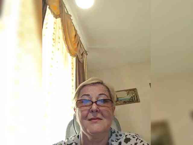KarinkaSweet webcam