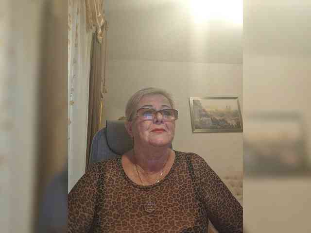 KarinkaSweet webcam