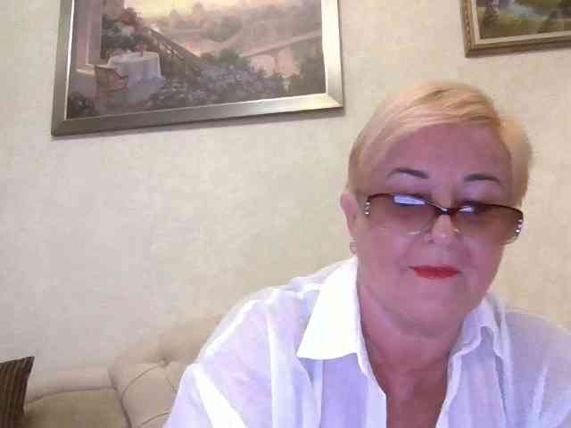 KarinkaSweet webcam
