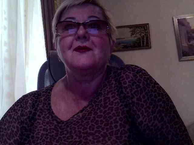 KarinkaSweet webcam