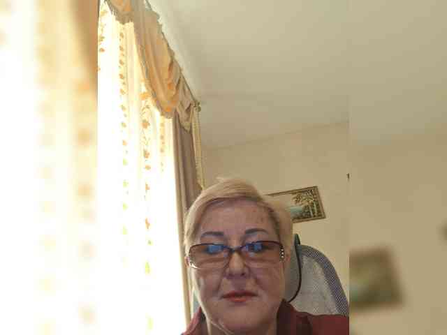 KarinkaSweet webcam