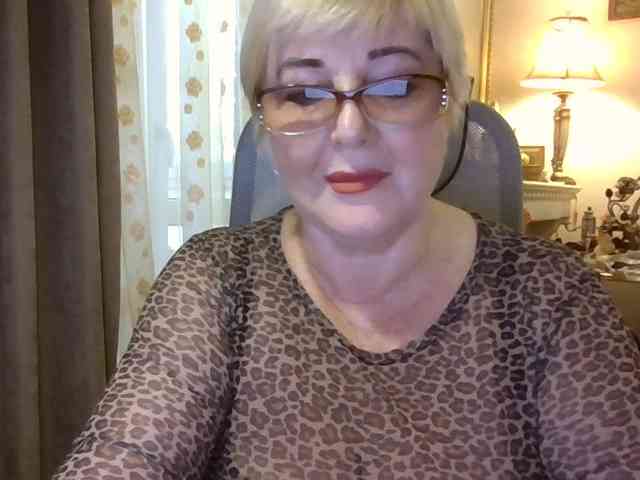 KarinkaSweet webcam