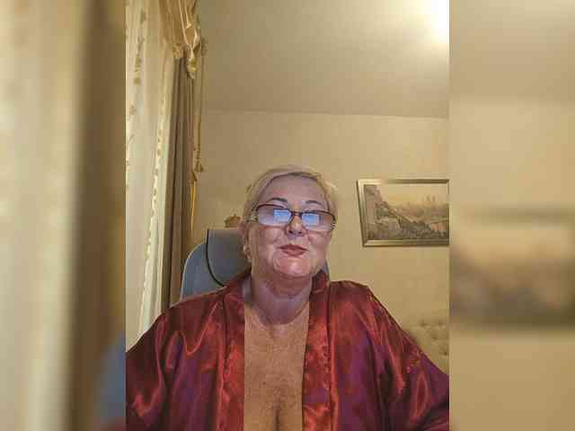 KarinkaSweet webcam