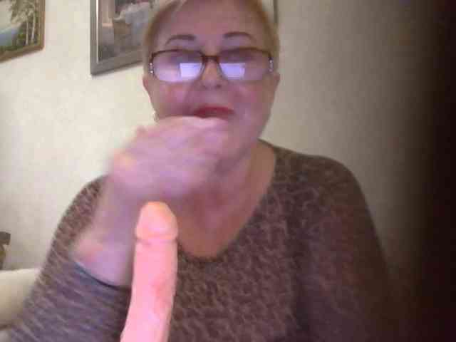 KarinkaSweet webcam