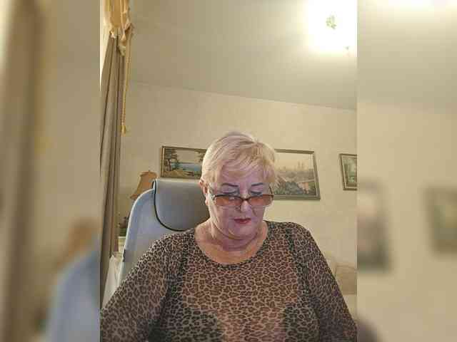 KarinkaSweet webcam