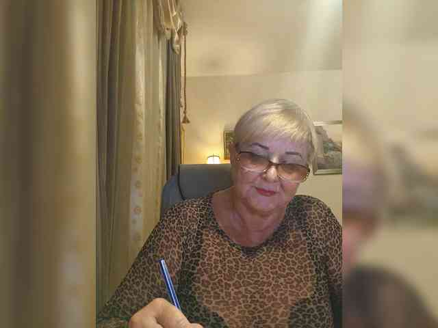 KarinkaSweet webcam