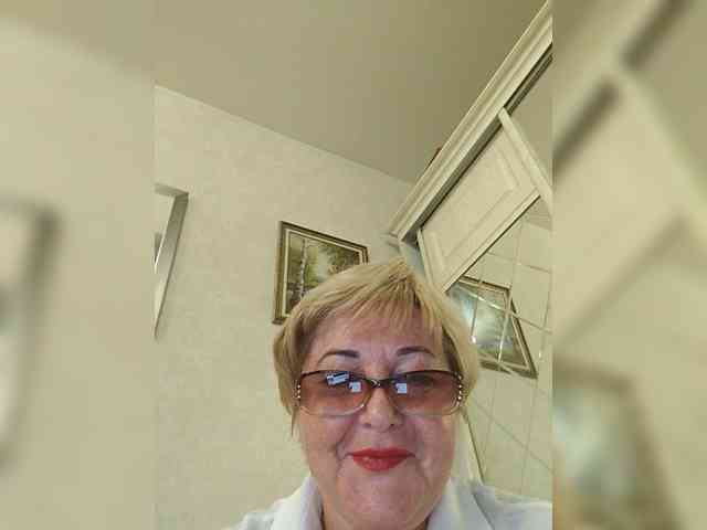 KarinkaSweet webcam
