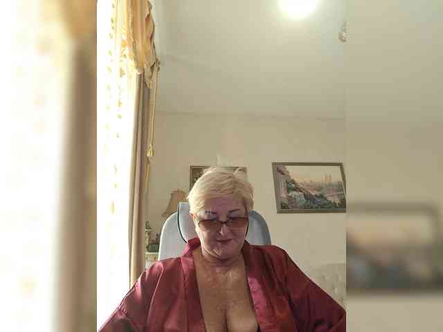 KarinkaSweet webcam