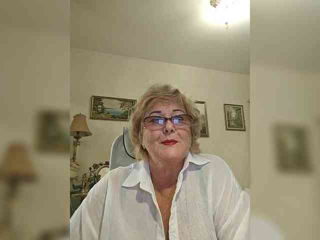 KarinkaSweet webcam