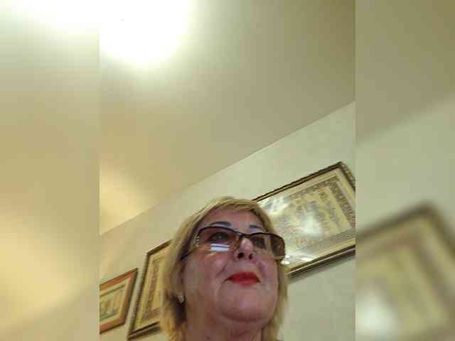KarinkaSweet webcam